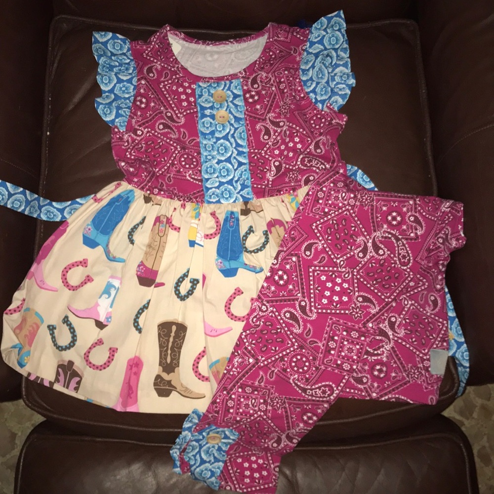 Eleanor Rose size 8 2pc